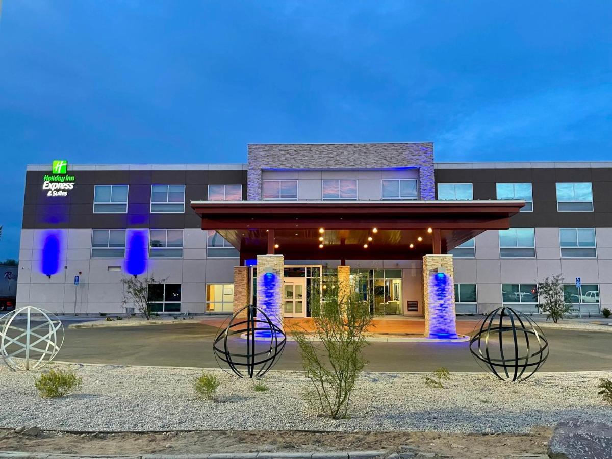 Holiday Inn Express & Suites Blythe By Ihg Екстериор снимка